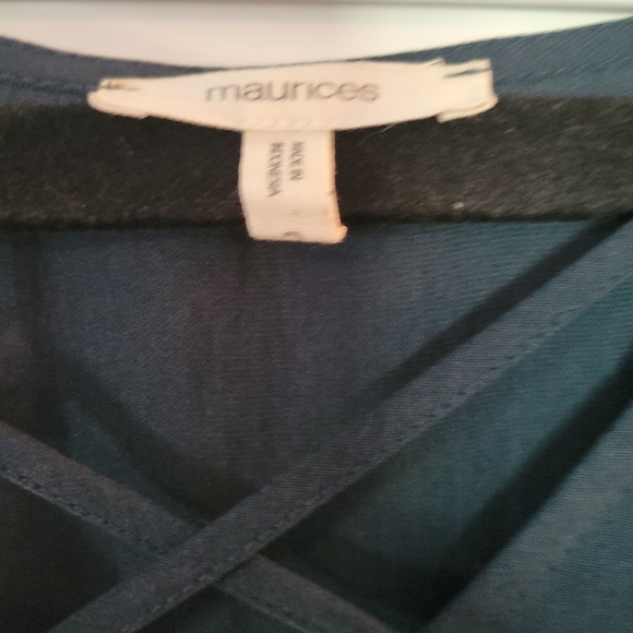 Dark green blouse with criss cross cutout - Picture 3 of 4